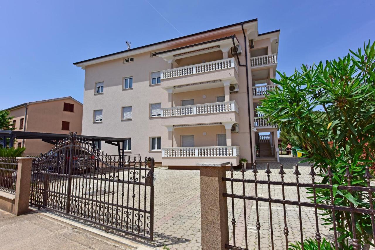 Apartments Elin Sofia ポレッチ エクステリア 写真