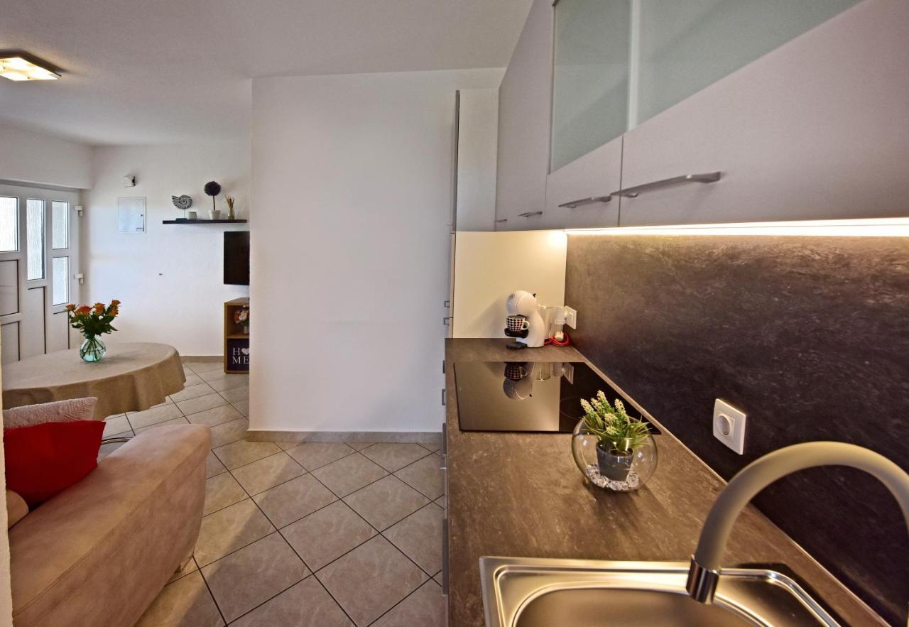 Apartments Elin Sofia ポレッチ エクステリア 写真