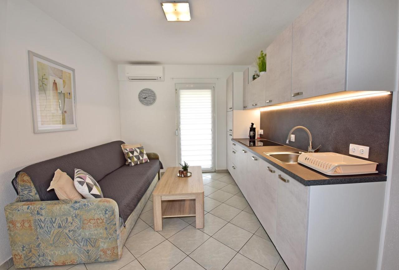 Apartments Elin Sofia ポレッチ エクステリア 写真