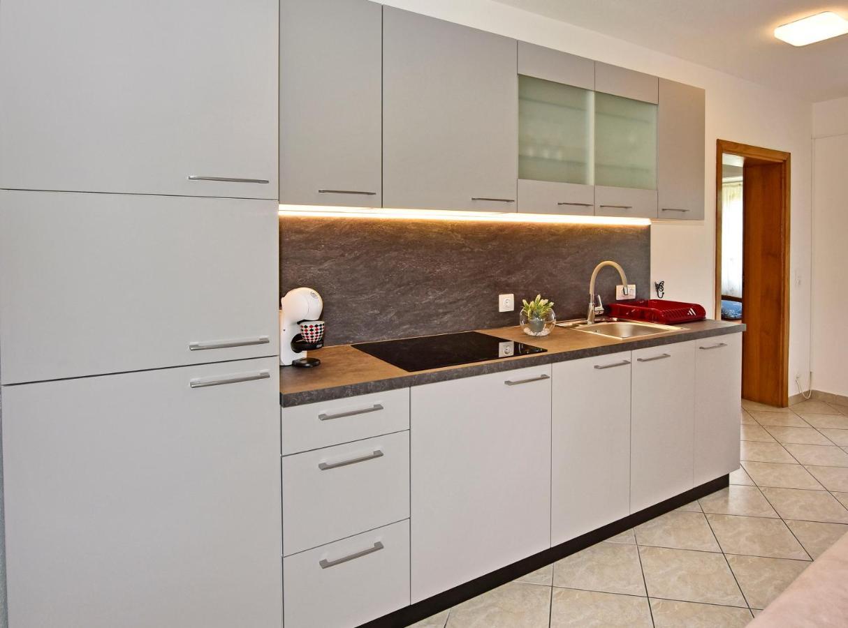 Apartments Elin Sofia ポレッチ エクステリア 写真