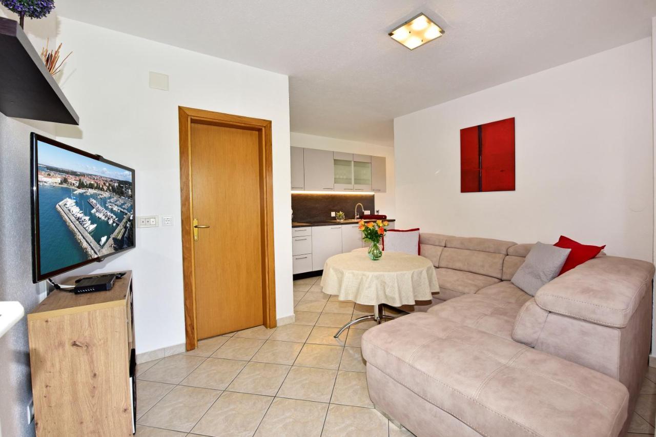 Apartments Elin Sofia ポレッチ エクステリア 写真