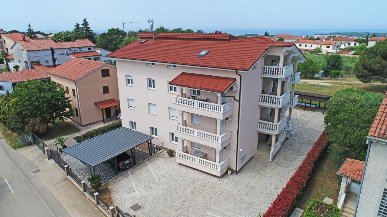 Apartments Elin Sofia ポレッチ エクステリア 写真