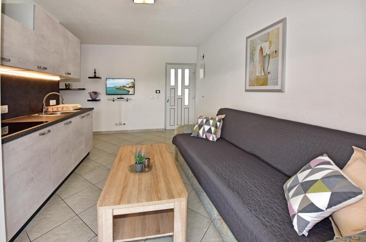 Apartments Elin Sofia ポレッチ エクステリア 写真